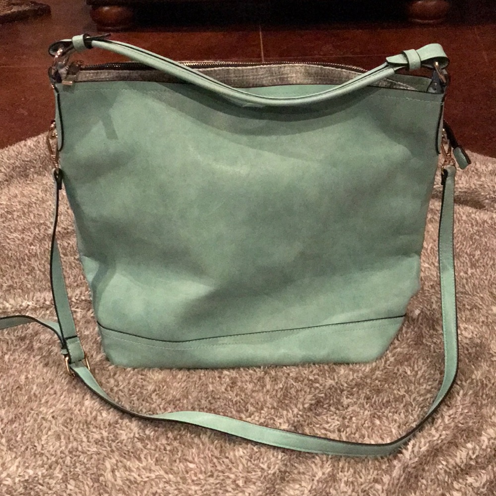 Boutique Brand Bucket Tote